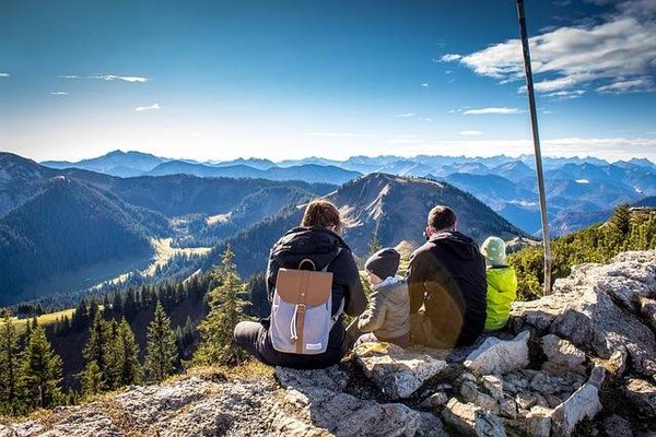 Pourquoi choisir un camping atypique à Montignac pour vos vacances ?