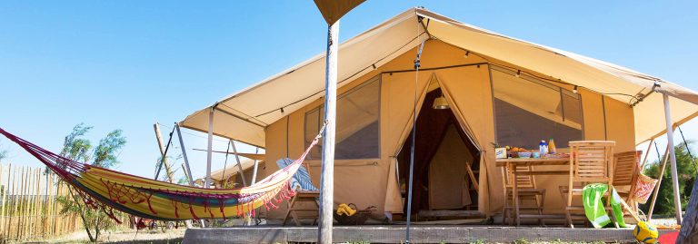 Pourquoi vous devriez vivre une expérience en lodge toile dans un camping de Vendée ?